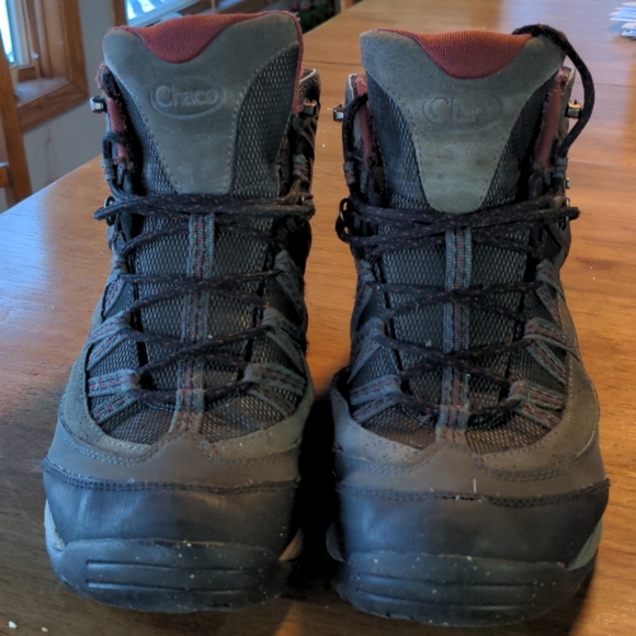 Chaco men's size 11 hiking boots - Picture 1 of 6